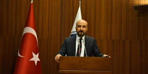 CHP’li Etimesgut Belediyesi’nden tepki çeken program! 15 Temmuz'a bütçe yok Yunan tiyatrosuna var